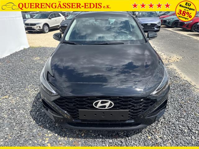 Hyundai / i30 / Grau / / / 