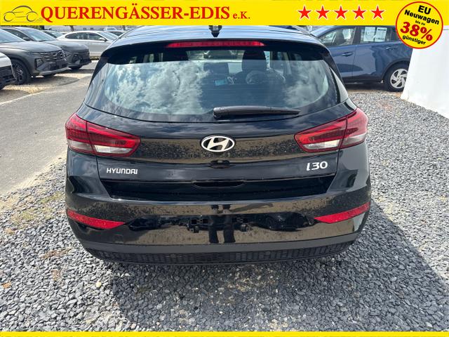 Hyundai / i30 / Grau / / / 