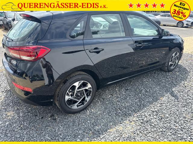 Hyundai / i30 / Grau / / / 