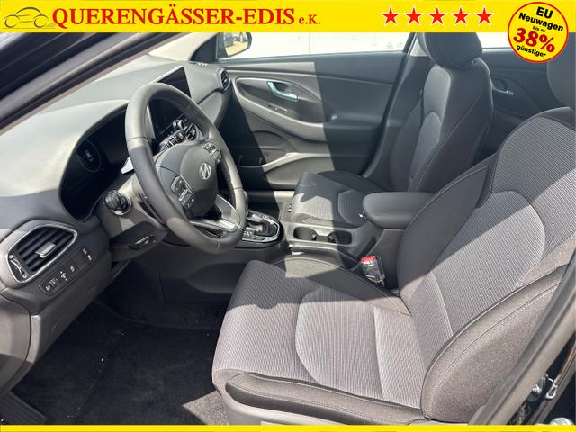 Hyundai / i30 / Grau / / / 