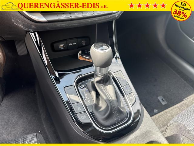 Hyundai / i30 / Grau / / / 