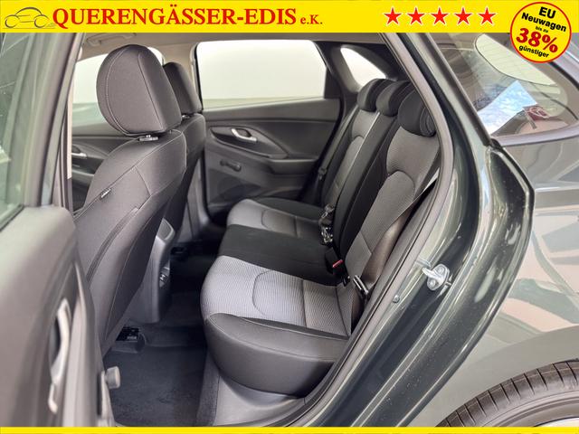 Hyundai i30 STYLE DCT ALU SHZ NAVI RFK PDC 