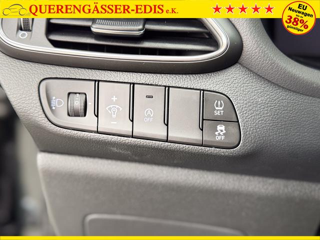 Hyundai i30 STYLE DCT ALU SHZ NAVI RFK PDC 