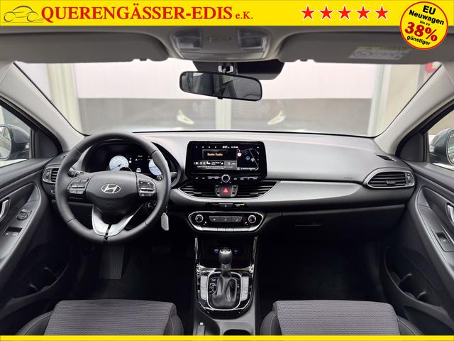 Hyundai i30 STYLE DCT ALU SHZ NAVI RFK PDC 