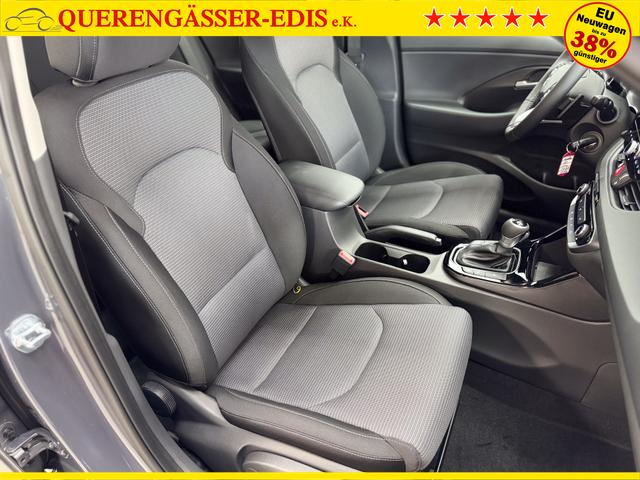 Hyundai i30 STYLE DCT ALU SHZ NAVI RFK PDC 