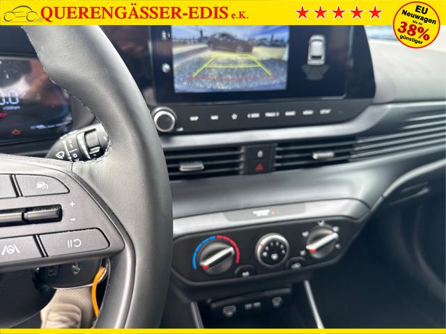 Hyundai / i20 / Grau / / / 