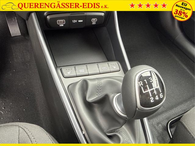 Hyundai / i20 / Grau / / / 
