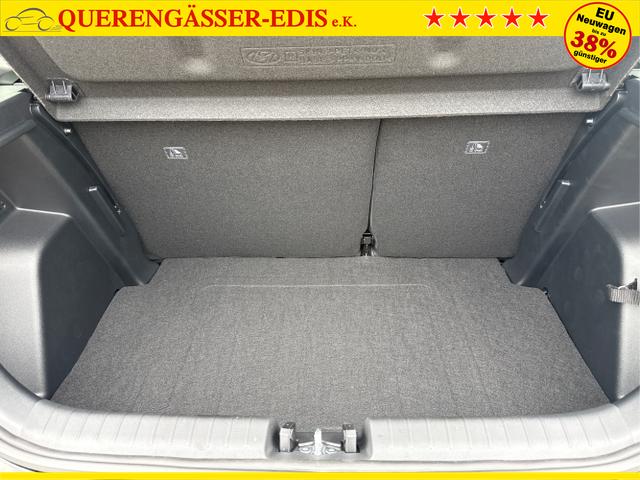 Hyundai / i20 / Grau / / / 