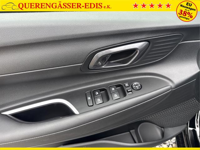 Hyundai / i20 / Grau / / / 