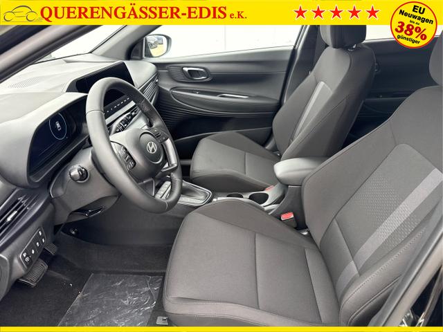 Hyundai / i20 / Grau / / / 