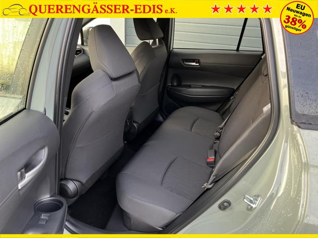 Toyota Corolla Cross Active 2,0 Hybrid AWD-i Winter Facelift 