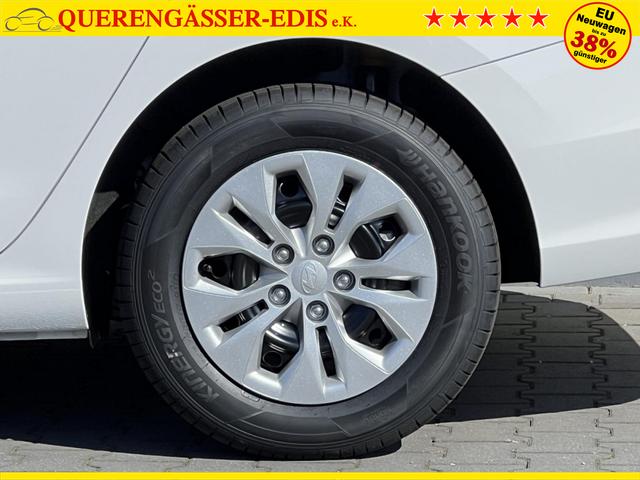 Hyundai i30 Comfort 1,5 CVVT 71KW Navi 