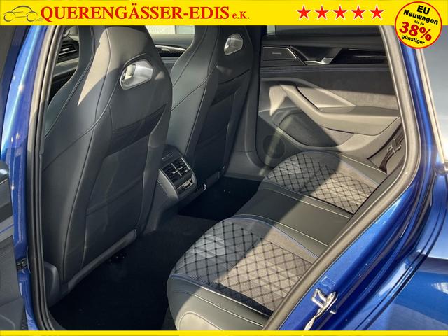 Volkswagen Passat Variant R-Line 2,0 TSI DSG 4Motion 195KW Winterpaket 