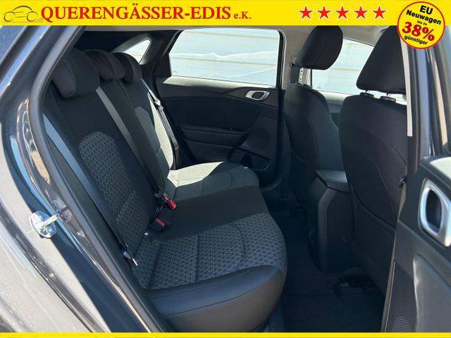 Kia Ceed Silver 1.5 T-GDi, DCT Android Auto*Navi*WinterPak*Kamera*Klima*PDC hinten 