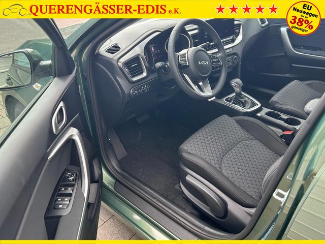 Kia Ceed Silver 1.5 T-GDi, DCT Android Auto*Navi*WinterPak*Kamera*Klima*PDC hinten 