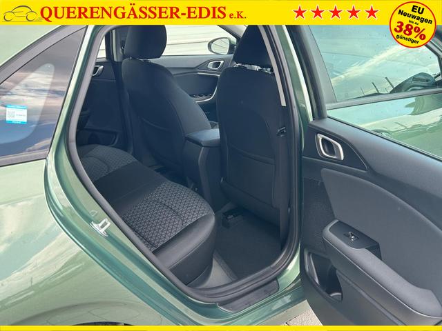 Kia Ceed Silver 1.5 T-GDi, DCT Android Auto*Navi*WinterPak*Kamera*Klima*PDC hinten 