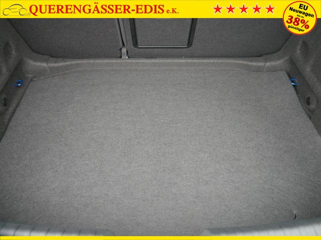 Seat Leon FR 2.0 TDI DSG*RFK*NAVI*TEMPOMAT*TRAVEL ASSIST* FULL LINK* KEYLESS-GO* 