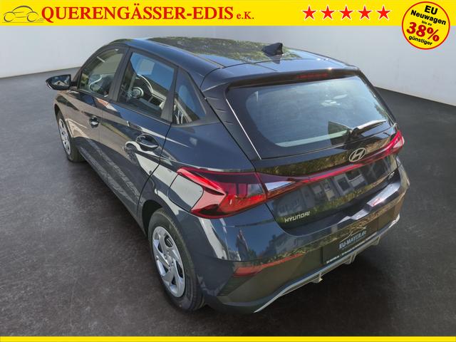 Hyundai / i20 / Grau / / / 