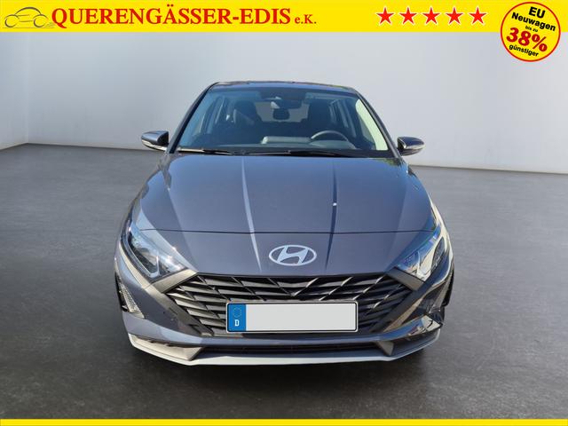 Hyundai / i20 / Grau / / / 