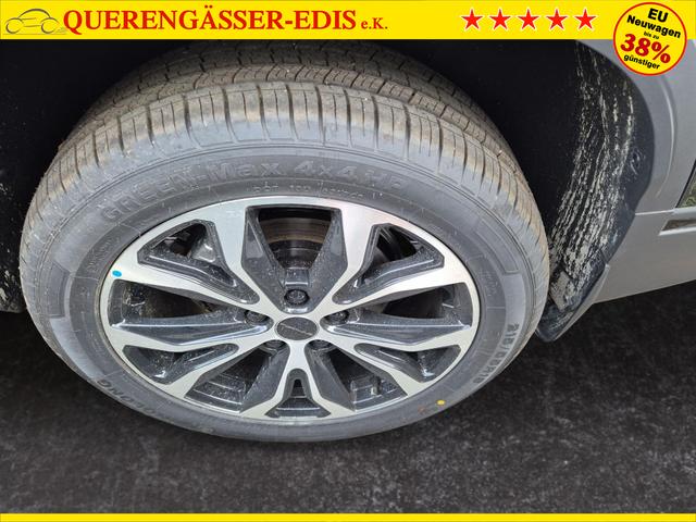 DFM / DFM Forthing 3 / Schwarz / / / 