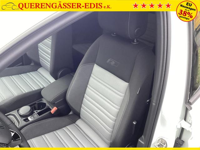 Volkswagen / Touran / Wei&szlig; / / / 