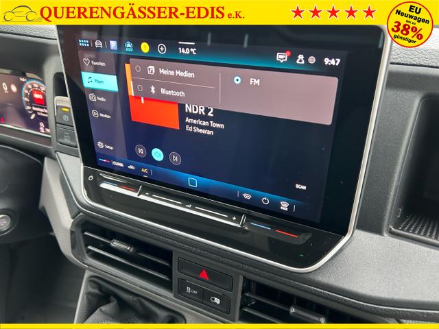 Volkswagen / Crafter Kastenwagen / Weiß / / / 30 2.0 TDI L3H3 / 5 J. Garantie