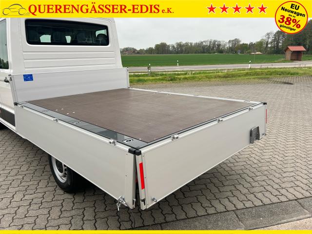 Volkswagen / Crafter Pritsche DoKa / Weiß / / / 35 2.0 TDI MR / 5 J. Garantie