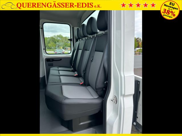 Volkswagen / Crafter Pritsche DoKa / Weiß / / / 35 2.0 TDI MR DSG 4x4 / 5 J. Garantie