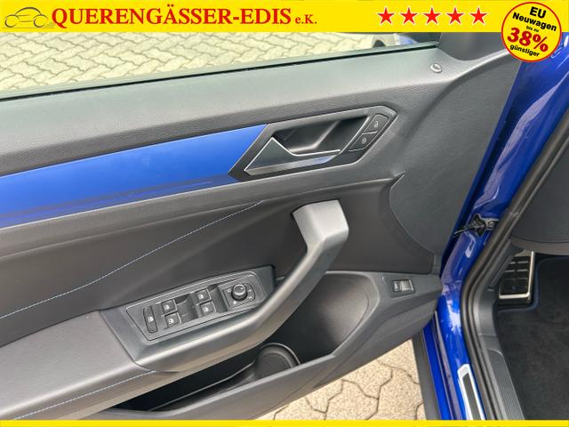 Volkswagen / T-Roc / Blau / / / R 2.0 TSI DSG 4MOTION / AHK DCC
