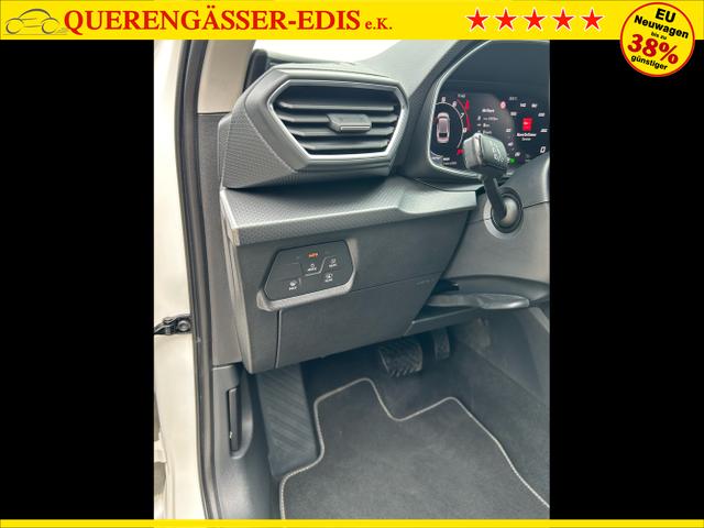 Seat / Leon ST / Weiß / / / 1.5 eTSI DSG / Sitzheizung