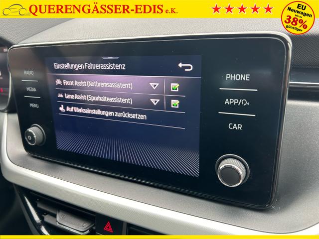 Skoda / Kamiq / Rot / / / 1.0 TSI / Rückfahrkamera