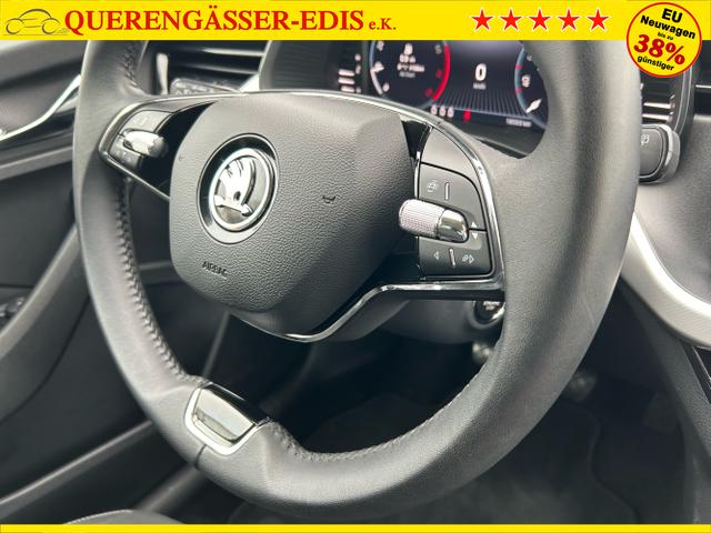 Skoda / Kamiq / Rot / / / 1.0 TSI / Rückfahrkamera