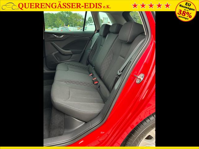 Skoda / Kamiq / Rot / / / 1.0 TSI / Rückfahrkamera
