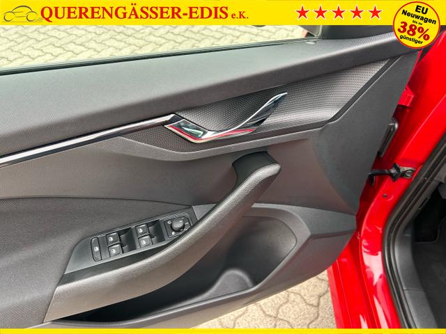 Skoda / Kamiq / Rot / / / 1.0 TSI / Rückfahrkamera