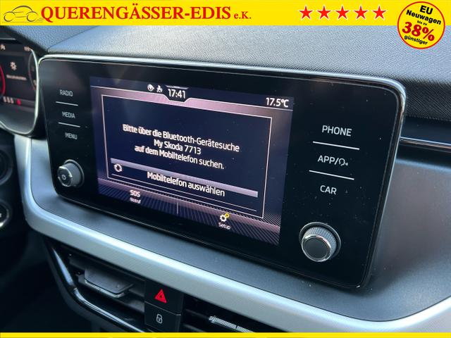 Skoda / Kamiq / Rot / / / 1.0 TSI / Rückfahrkamera