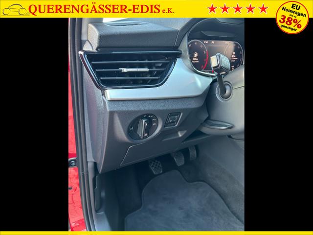 Skoda / Kamiq / Rot / / / 1.0 TSI / Rückfahrkamera