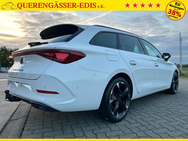 CUPRA / Leon Sportstourer / Weiß / / / 1.5 eTSI DSG / AHK Full Link