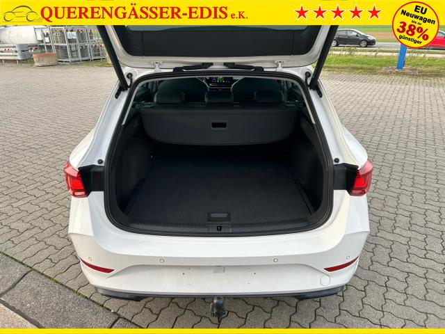 CUPRA / Leon Sportstourer / Weiß / / / 1.5 eTSI DSG / Anhängerkupplung