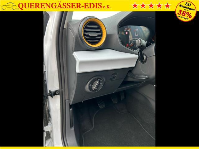 Seat / Arona / Wei&szlig; / / / 1.0 TSI / SHZ Full Link