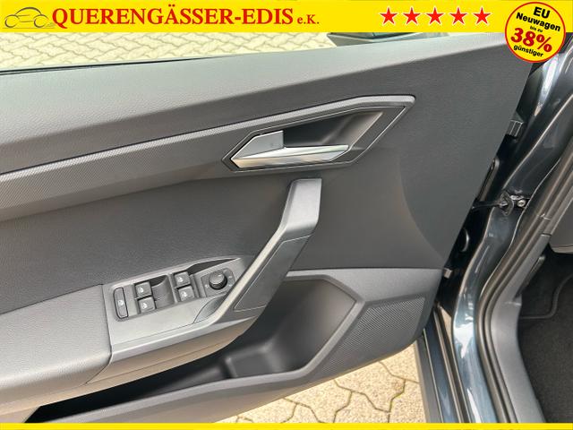 Seat / Arona / Grau / / / 1.0 TSI / Sitzheizung