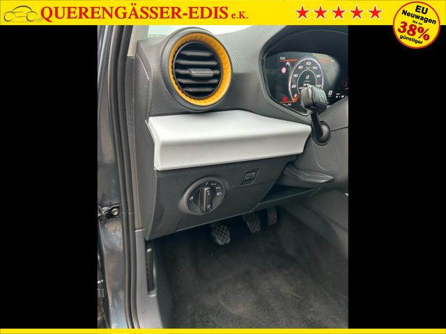 Seat / Arona / Grau / / / 1.0 TSI / Sitzheizung Full Link