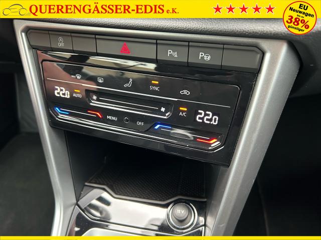 Volkswagen / T-Roc Cabriolet / Blau / / / Cabriolet 1.5 TSI / Windschott 