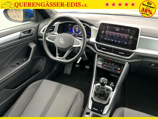 Volkswagen / T-Roc Cabriolet / Blau / / / Cabriolet 1.5 TSI / Windschott 
