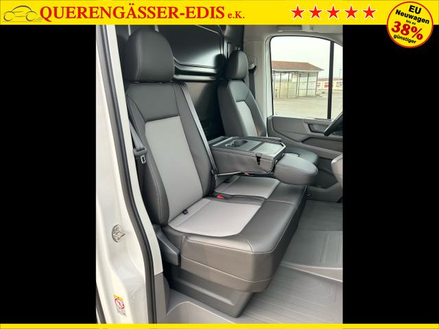 Volkswagen / Crafter Kastenwagen / Wei&szlig; / / / 30 2.0 TDI HD MR Aut. L3H3 / 4 J. Garantie