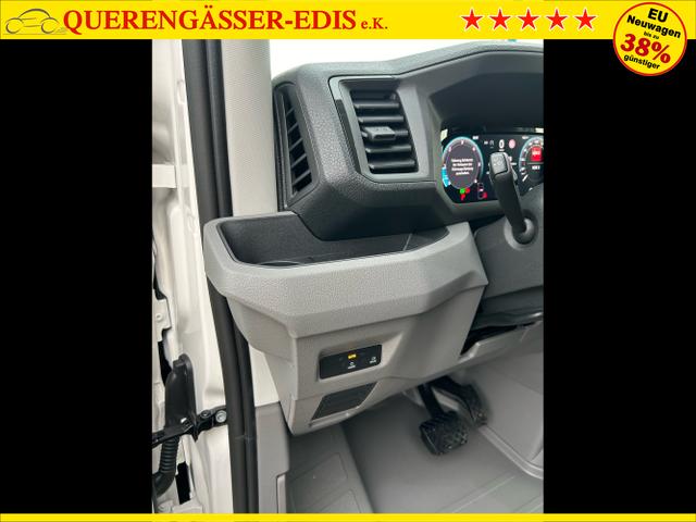 Volkswagen / Crafter Kastenwagen / Wei&szlig; / / / 30 2.0 TDI HD MR Aut. L3H3 / 4 J. Garantie