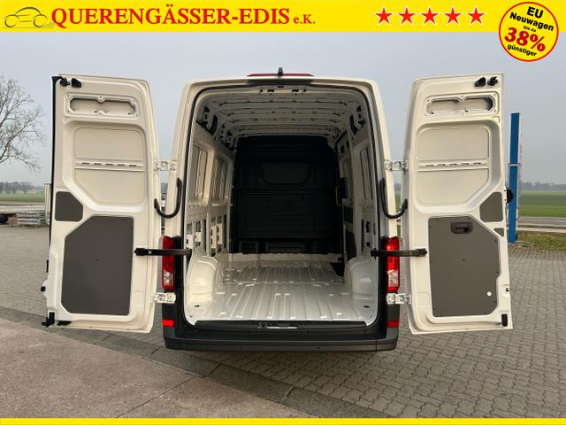 Volkswagen / Crafter Kastenwagen / Wei&szlig; / / / 30 2.0 TDI HD MR Aut. L3H3 / 4 J. Garantie
