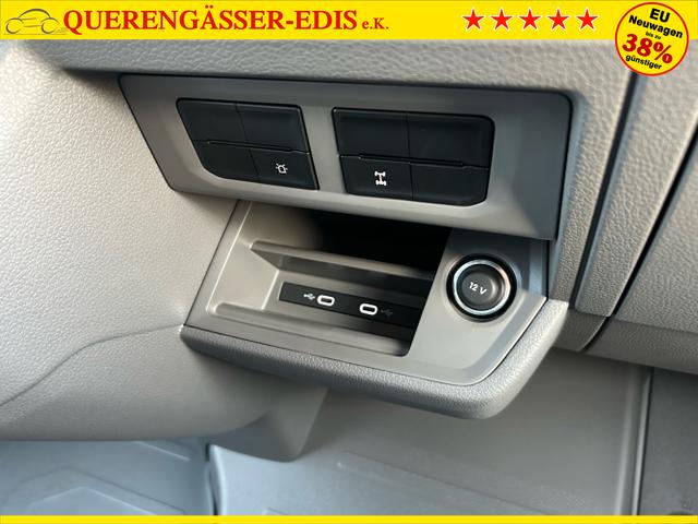 Volkswagen / Crafter Kastenwagen / Wei&szlig; / / / 35 2.0 TDI MR 4x4 Aut. L3H2 / Sperre