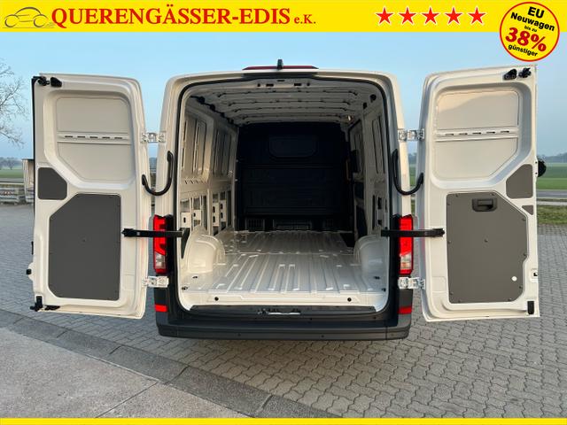 Volkswagen / Crafter Kastenwagen / Wei&szlig; / / / 35 2.0 TDI MR 4x4 Aut. L3H2 / Sperre