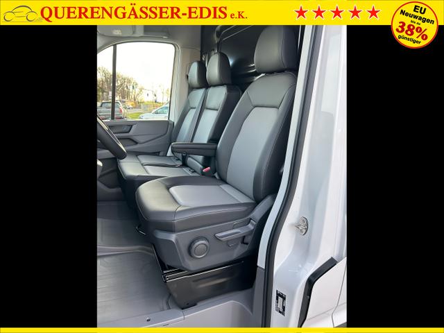 Volkswagen / Crafter Kastenwagen / Wei&szlig; / / / 30 2.0 TDI MR Aut. L3H2 / 4 J. Garantie