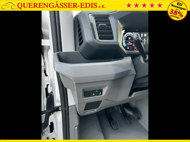 Volkswagen / Crafter Kastenwagen / Wei&szlig; / / / 30 2.0 TDI HD MR L3H3 / 4 J. Garantie